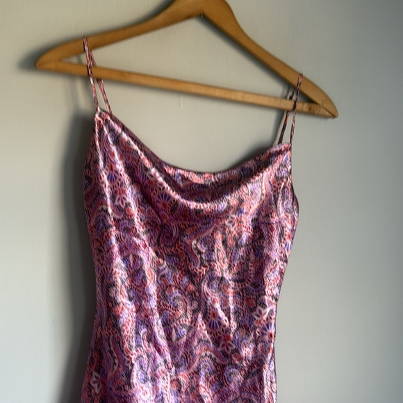 CINQ À SEPT Ryder Paisley Satin Mini Dress In Trm 2 - Picture 3 of 14